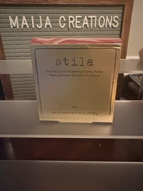 Stila One Step Correct Brightening Finishing Powder - Deep -